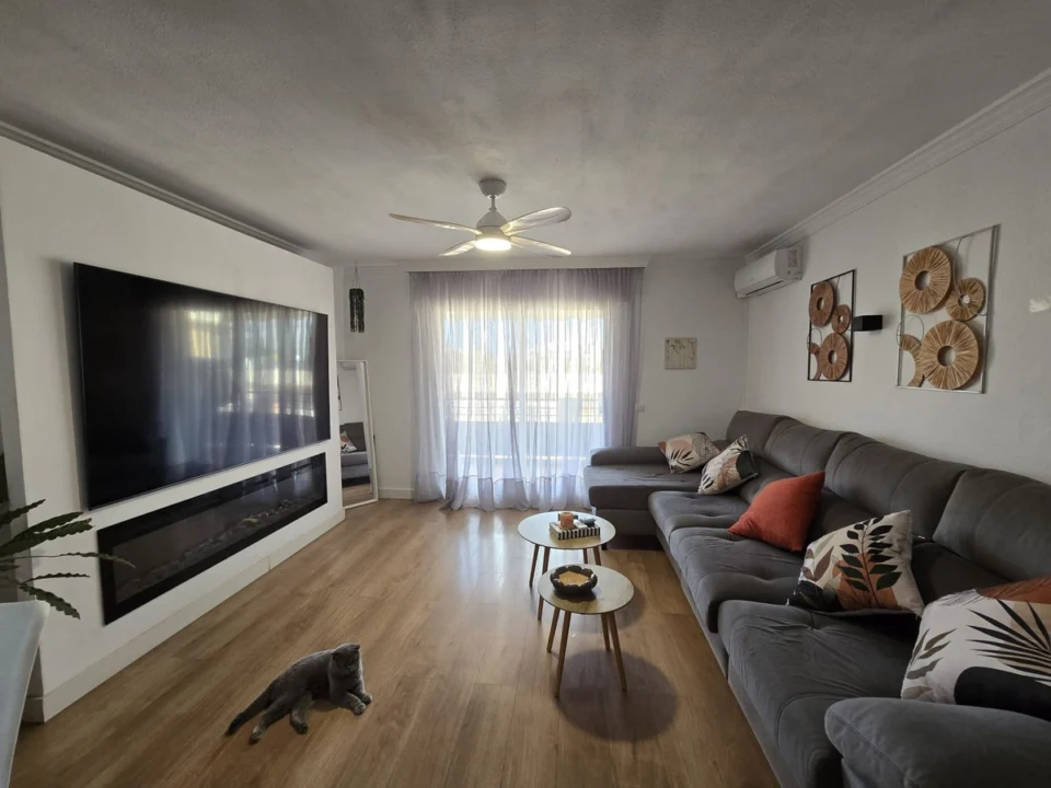 Middle Floor Apartment in Marbella