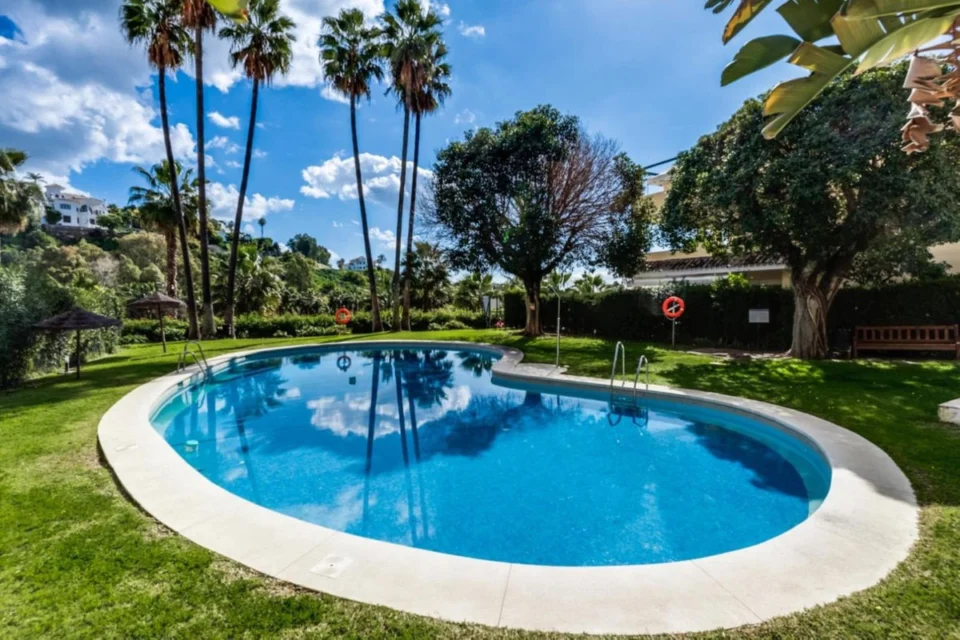 Top Floor Apartment in Benahavís